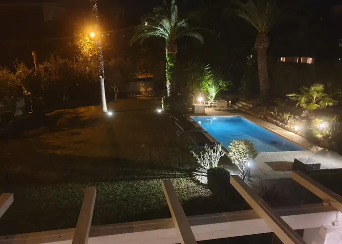 וילה Villa Cannes